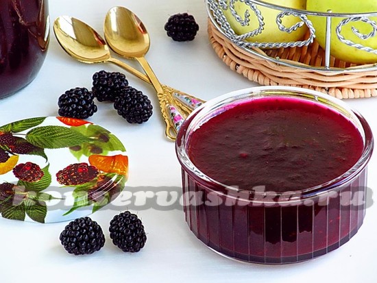 Яблочно-ежевичное повидло