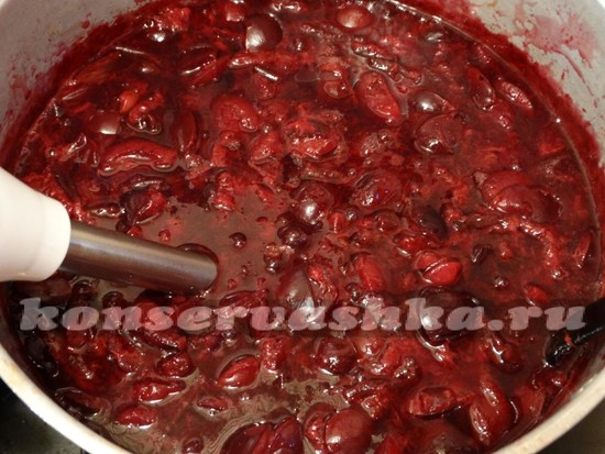 Перебиваем блендером сливы