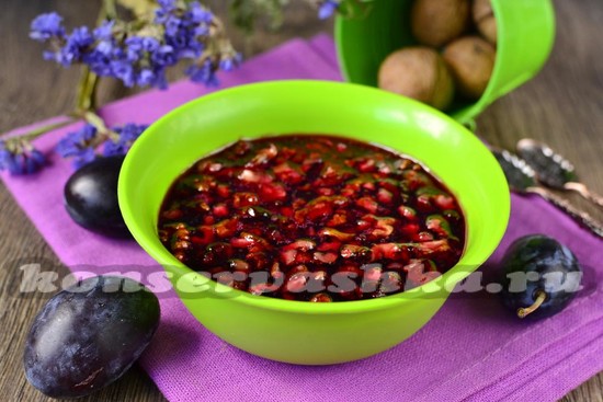 Рецепт сливового джема на зиму с грецкими орехами