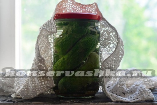 Закупориваю банки