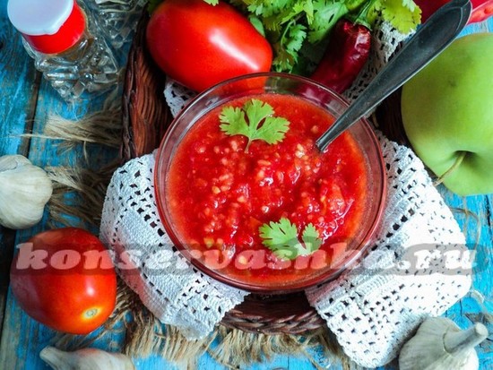 Аджика с яблоками и помидорами на зиму: лучшие рецепты приготовления