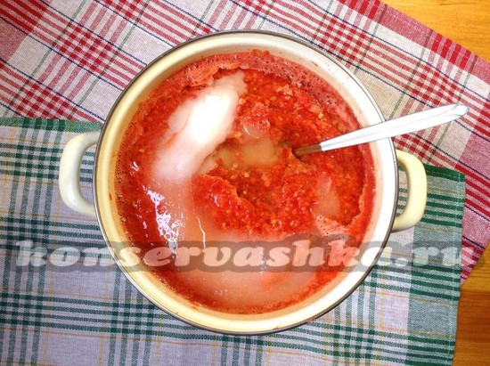 Аджика с яблоками и помидорами на зиму: лучшие рецепты приготовления