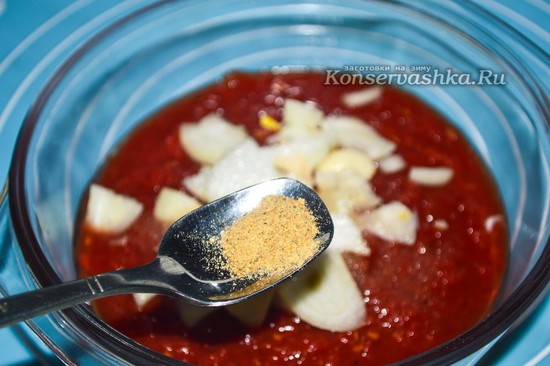 добавить корицы