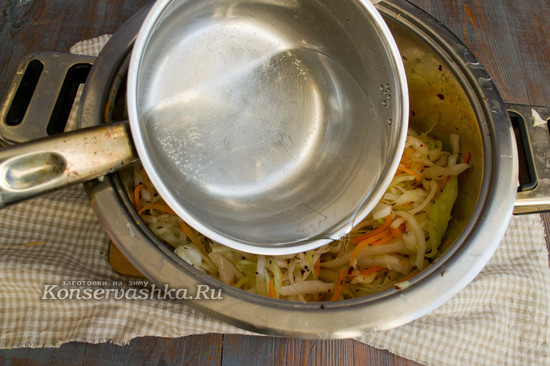 Залить рассолом