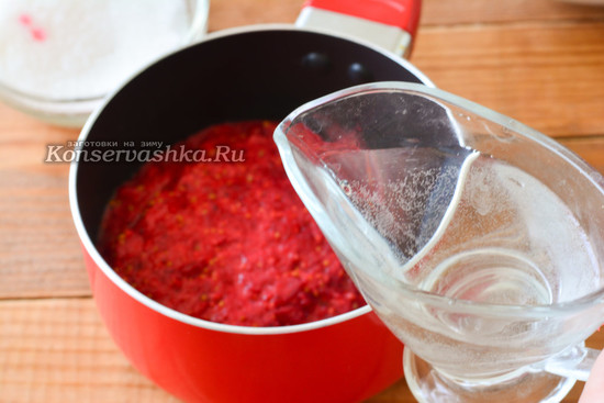 вливаем воду