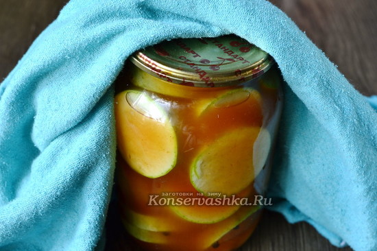 Закупориваю банки